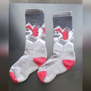 Smartwool Kids Gray and Red Wolf Pattern Crew Socks